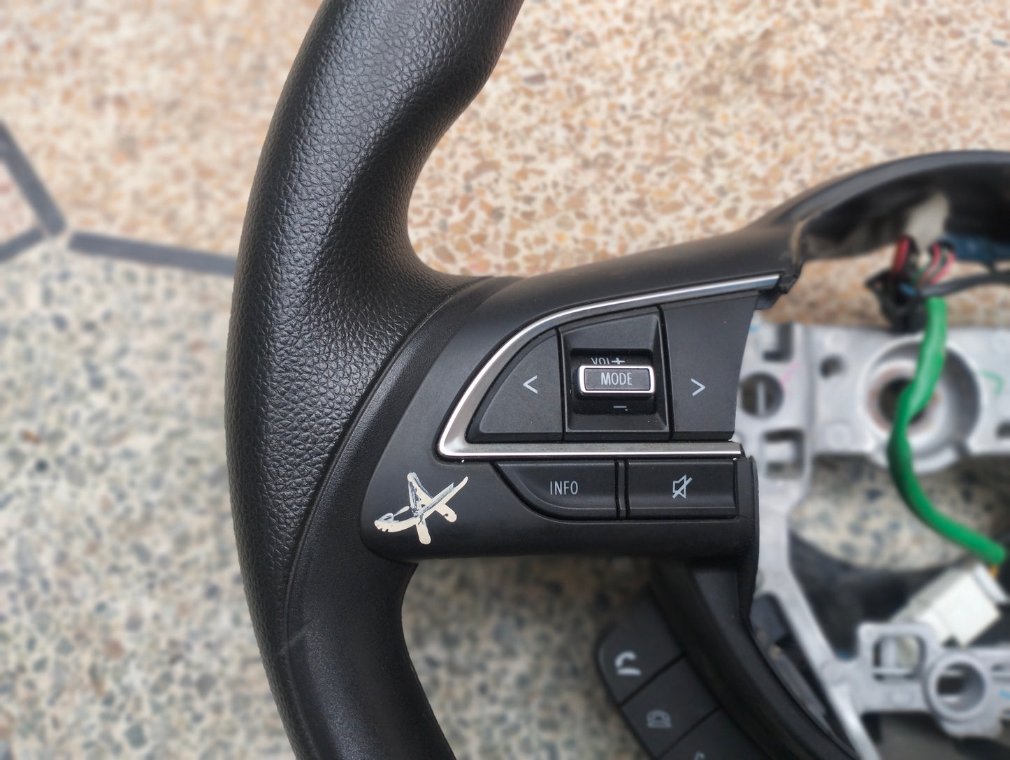 Suzuki swift full option steering wheel