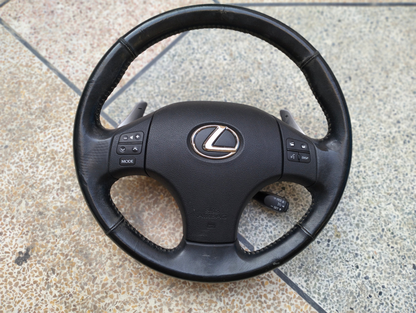 LEXUS is250 multimedia steering